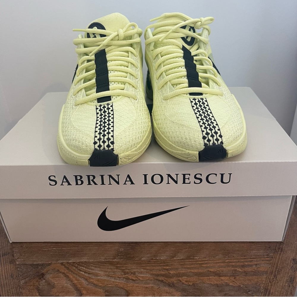 Nike Sabrina One Basketball Shoes